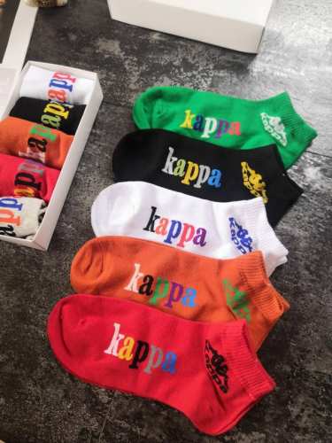 40 卡帕/Kappa 背靠背 糖果色短袜/5双装 一包内5双袜子 随机5种不同颜色 男女通用 情侣款 运动袜 尺寸:弹力极佳 37-44都可穿 舒适，透气，吸