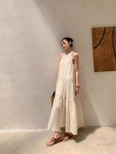 连衣裙 高级感贵气浪漫裙 法式温柔度假风挂脖海边沙滩裙 超大裙摆灵动飘逸舒适凉爽 轻盈自在无拘束 Smlxl