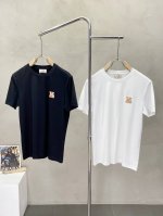 Hermes爱马仕独家专供新款男士休闲短袖 高端定制 高端版本 时尚百搭爆款进口面料 手感超柔软细腻 穿着亲肤舒适 高端精品 代工厂p精细做工 上身非常赞 男士