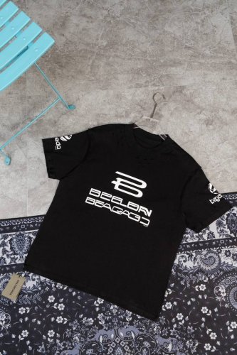 款M48 巴黎世家割破短袖 Balenciaga巴黎世家 Generated系列新款T恤 新款 24开春细节都是采用反车，反车缝线设计感十足，前后面左右袖釆用新