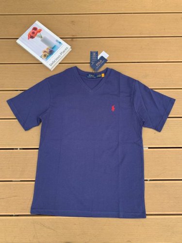 款号：L09 Ralph Lauren 拉夫劳伦2025夏季新配色纯棉240克田岛刺绣V领T恤 颈部主标Logo有二维码标，可以扫码验证，采用日本进口机器田岛绣