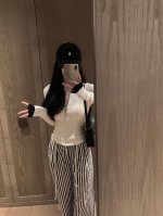 chrome Heart 假两件上衣 范文烫钻拼接袖上衣 V领打底衫 修身版型超显瘦 单穿打底都