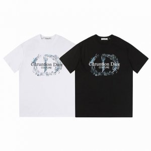 上新 本地最 高版本 dior 迪奥Cdlogo印花短袖T恤 标识精致升级 灵感源自八十年代复古原版面料 官方同款 短袖T恤定制240 克同缸染面料 手感非常舒