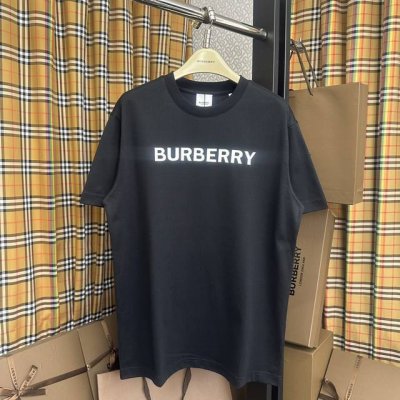 顶级最高版本 Burberry 巴宝莉 Bbr 经典胸口发泡Logo图案圆领短袖T恤半袖 男女同款 情侣款 宽松版型 最高版本 原版面料 高版本 高品质 所有细