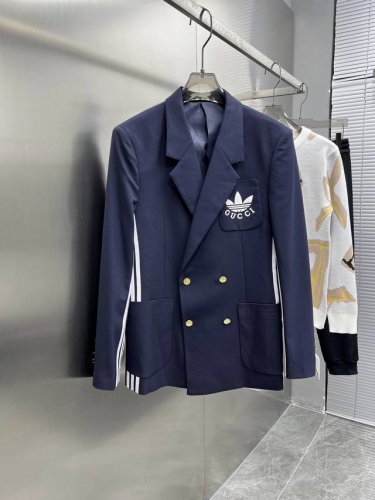古奇 Gucci 2025Ss春秋新款 西装 西服 高端版本 专柜定制面料 透气舒适度高 细节无可挑剔 品牌元素设计理念 体现高品质 手感细腻柔软 呈现休闲裁剪