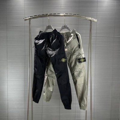 特价P60 #K99 黑色剩Xl 灰绿色齐码 无质量问题不售后 石头岛Stone Island 22Ss秋季经典款轻薄徽章机能工装束脚长裤 全棉天丝高密斜面料，