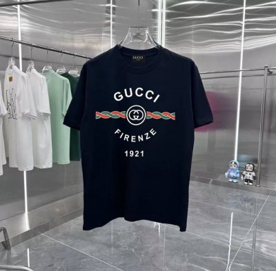 gucci麻花Logo系列 专柜款复古情侣 印花短袖T落肩袖 重磅280G精梳棉材质 透气舒适 版型宽松 进口外贸级专柜印花 随意搓洗不褪色不变形 情侣款 男女