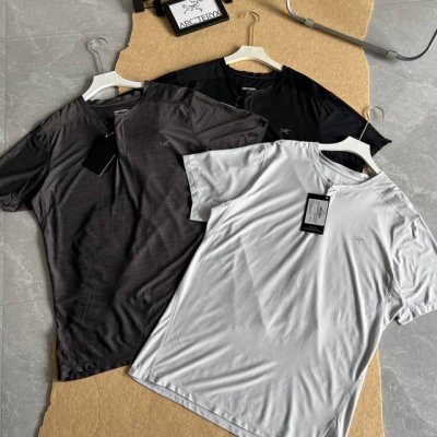 正品打版 Arc'teryx 始祖鸟Kadem Heather三色亨利领防紫外线Upf80+速干短袖T恤 kadem Henley 速干短袖T恤 面料采用的是最