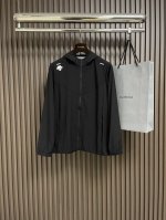 descente 迪桑特 夏季新品男士户外休闲冰丝速干防晒皮肤衣！日常刚需必备款式．舒适透气多功能！面料防晒速干，透气性贼啦啦的好冰感极强，专业轻量防晒皮肤衣，