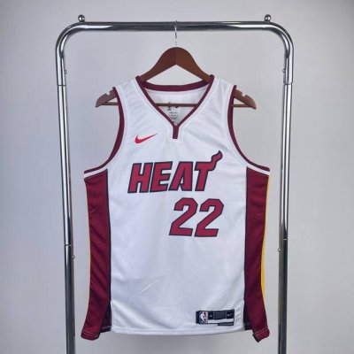 款号：S66 顶级刺绣版本 平铺实拍图 Nike联名Nba 热火队22-23赛季巴特勒22号限定球衣 Sw球迷版 Logo印花篮球背心白色 颜色：白色 尺码：S