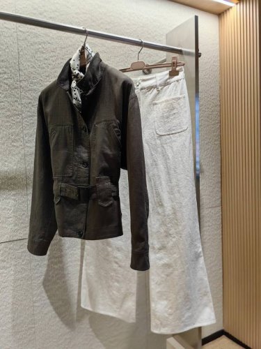 码数：S M L 25春夏新品 亚麻腰带款女士夹克 森系穿搭 会呼吸的高级感 面料：100%亚麻 里料：100%聚酯纤维
