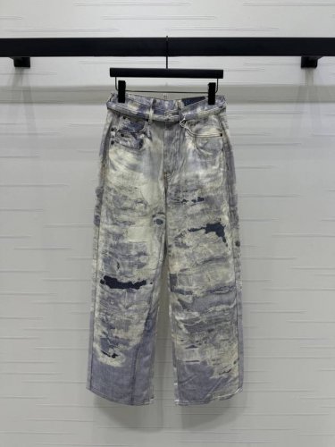 上新原单高端品Acne Studio*2025春夏最新系列！腰带直筒牛仔裤！定制进口斜纹棉牛仔材质 透气柔软亲肤 高腰系扣腰带直筒版型设计 增添造型层次感 多重