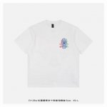 chrome Hearts 克罗心 25Ss 红蓝绿梵文十字发泡短袖 面料采用 克重精梳棉，定制32支1*1螺纹，成衣两遍水洗处理，面料舒适亲肤无异感，定制定染