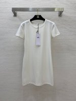 款号G25051228 Aloyoga新款高端定制 字母Logo后背小布标贴布装饰坑条弹力棉修身显瘦P连衣裙！米白色、黑色、 M码：胸围78，腰围68，袖长15