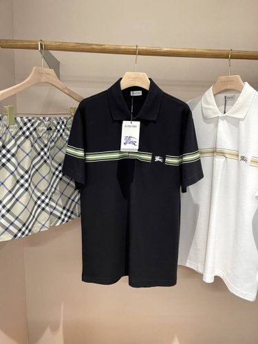 条纹小战马棉质 Polo 衫 Bur王牌尖货，镇店之宝 2025 男士条纹点缀Polo衫带着教科书级质感登场，从日常到商务都能完全驾驭的住。直接收藏发给男朋友当