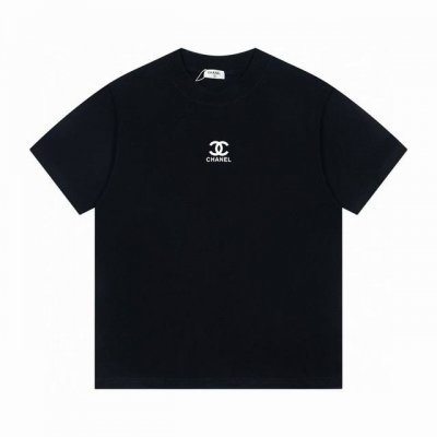 Chanel 香奈儿25Ss Logo情侣款短袖T恤 面料260G双沙纯棉 手感非常舒服 时尚又个性 超级百搭好看的一款T恤 男女都非常合适 人手必备款 包装