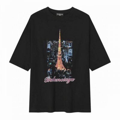 顶级版本 巴黎世家Balenciag 2025Ss春夏季 新款 Blcg巴黎铁塔印花短袖T恤男女同款！ 纯棉250克重洗水面料，柔软亲肤细腻。做工细致，厚度适中