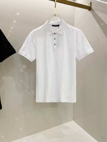 lv 2025Ss夏季新款 Logo男士翻领Polo衫！经典商务男款，高端男装的天花板级别的商务男款！简约时尚大气不失优雅，单穿内搭体面过人，品质控 细节控的闭