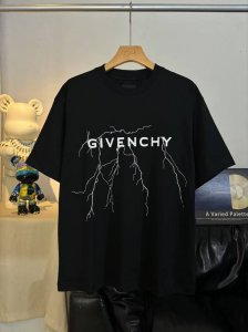 实拍图 顶级版本 #Givenchy#纪梵希.25Ss反光闪电印花短袖T恤 面料采用定制Giv全棉双纱面料 克重260G 手感松软细腻扎实 舒适透气不易变形 螺