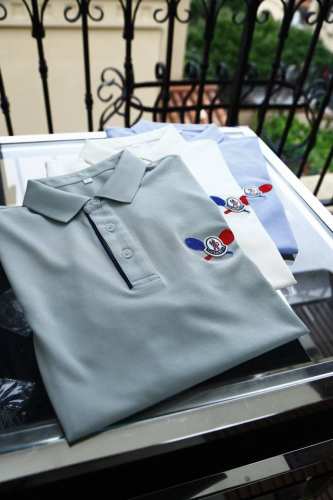 Ziy 蒙口-1重磅推荐！春夏新品 专柜在售 时尚高端男装polo-胸前Logo个性时尚 进口顶极高密度冰丝面料-极为亲肤舒适 摸上去非常的细腻，质感很好，凉爽