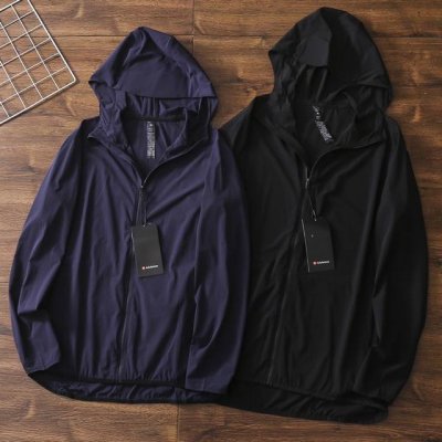 露露Lululemon夏季冰感凉爽防紫外线皮肤衣 运动透气轻薄外套第三代科技型功能面料防晒衣情侣款， 采用全新第三代科技型防紫外线功能面料可以带来持久的紫外线防