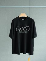 范世錡同款 原厂A1品质 Goodbrand 银色珍珠Logo 滴胶鎏金字母 短袖T恤 男女同款 颜色：黑色 尺码： 1 2 3 4 尺码表 1码 胸围112肩