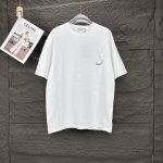 Ysl圣罗兰2025新款烫钻字母Logo情侣款短袖T恤 高版本高版本 原版面料 数码直喷印花工艺 网红明星同款 高版本 高 品质 面料采用300克纯棉面料 手感