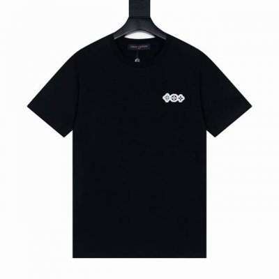 款号Y821 louis Vuitton 路易威登2025新品云朵喷墨大Logo T恤 购入原版开发 整衣重工高端印花不起皱 区别于市面通货垃圾版本 面料采用2