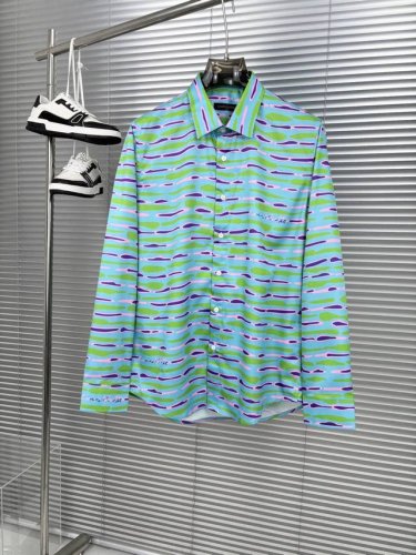 专柜最新春款男士必备款衬衫，100%天然棉，舒服透气，原单狠货，原版面料，柔软舒适，上身高端又奢华，足够场面的档次，这款衬衫无不骄傲的让你满意有面子 尺码：38