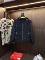 Chaon Fendi 芬迪 2025秋冬专柜新款休闲时尚夹克外套 超前卫设计风格 品牌Logo重工点缀设计 细腻舒适 穿着非常轻便不易起皱。多重重工艺 整体的