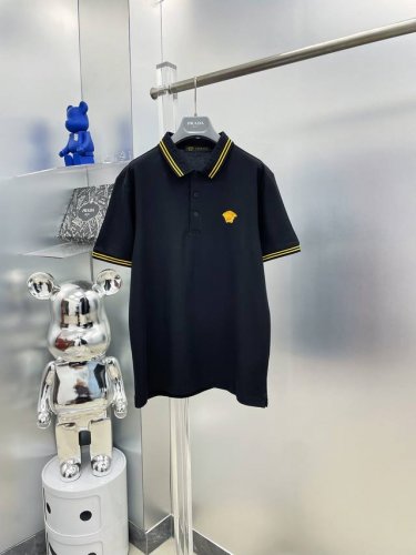 Ver*范思哲 2025Ss夏季新款美杜莎刺绣翻领polo衫短袖 M 经典商务 高端男装的天花板级别的商务男款！ 简约时尚大气不失优雅，单穿内搭体面过人，品质控
