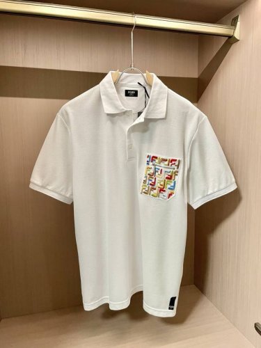 Fd 2025春夏 官网同步 熟男 轻熟男 最爱款式 经典大气百搭商务休闲polo领T恤 采用进口双丝光珠地棉面料 舒适透气 质感细腻 超柔软亲肤触感！翻领设计