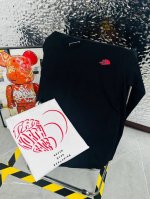 100 北面 The North Face 北面2025春季新款爱心印花长袖T恤912 插肩袖设计，肩部更加精致好看，上身舒适 设计完美 实物巨正 高端质感无敌