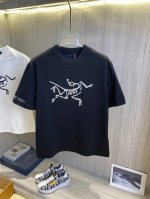 Arcteryx始祖鸟 2025Ss春夏最新款短袖T恤出货啦！！ 2025新款T恤 高版本专用面料 高克重 260G 纯棉面料 上身舒适不失挺阔 针脚刺绣工艺、