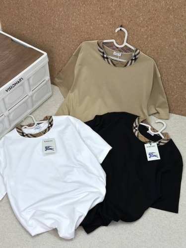 burberry 巴宝莉 战马格纹纯棉短袖T恤 25年新品 专柜官网同步在售！三色： 黑色 粉笔白 浅卡其 完全对版用料 1个月开发 从纱线到染色 百分百一致。