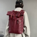 p100 【顶级版本】 nike耐克高版本卷口双肩包手拎包学生书包男女同款。 质量超级好某猫工厂出货。非常耐看简直是百看不厌的色系。容量大内置电脑夹层 拼接Pu