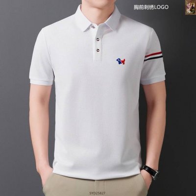 tb 隔天出货2025夏季新款 高端定制面料短袖T， 全球顶级男装，简约时尚，从容百搭，大气优雅 极度舒适体验 高端面料 色泽鲜艳 极致顺滑触感 细腻不易起皱