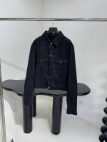 *25早春新品Mirror Regular Tracksuit夜光字母牛仔衣 修身款型，重度洗水，破坏设计 整件做旧洗水压皱工艺 背面饰以B标识字母夜光印花 独