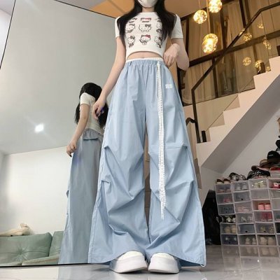 Miu Miu Miumiu 风炸街神裤！飘带伞兵裤承包一夏多巴胺 救命！这条 Miumiu 风工装裤也太会了吧！ 慵懒感 × 多巴胺 × 军事风三重 Buff