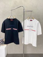Gucci古驰独家专供新款原单男士休闲短袖 高端 高版本 时尚百搭爆款进口面料 手感超柔软细腻 穿着亲肤舒适 高端精品 代工厂p精细做工 上身非常赞 男士必备单