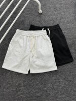 burbberry 巴宝莉 25Ss 经典简约Tb刺绣小标男女情侣款短裤 高品质300克高克重华棉面料，亲肤透气不起球，刺绣Logo点缀，时尚又个性，超级洋气的