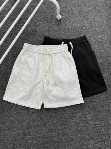 burbberry 巴宝莉 25Ss 经典简约Tb刺绣小标男女情侣款短裤 高品质300克高克重华棉面料，亲肤透气不起球，刺绣Logo点缀，时尚又个性，超级洋气的