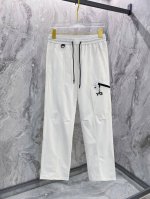 y-3# 2025 铜氨丝莫代尔空气层春夏休闲裤子 美学的焕新诠释,演绎浓郁的格调型时尚风范,细节感和设计感强悍.经典品牌标识做为色彩搭配,演绎经典的品牌时尚,
