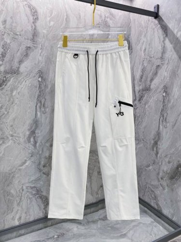 y-3# 2025 铜氨丝莫代尔空气层春夏休闲裤子 美学的焕新诠释,演绎浓郁的格调型时尚风范,细节感和设计感强悍.经典品牌标识做为色彩搭配,演绎经典的品牌时尚,