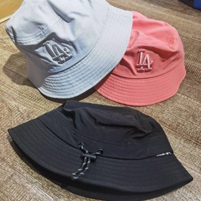 更多细节图展示！ 韩国潮牌Mlb正品新款速干抽绳防晒遮阳渔夫帽盆帽32Cphl111 做工精细，后面带有抽绳，特别有范儿，然后做了拼接法