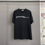 B44 moncler 蒙口新款标志性字母Logo立体印花 Logo手臂 Moncler标识 仿佛艺术家的灵魂印记 辨识度拉满 低调中蕴含着无尽的故事与格调 无