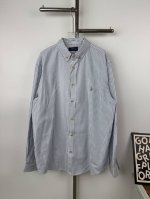 款号B25 Ralph Lauren 拉夫劳伦经典彩色小标条纹休闲衬衫 1采用优质经典的条纹面料，上身柔软舒适，极其细腻 手感扎实润滑且柔软 拥有既织物不褶皱的