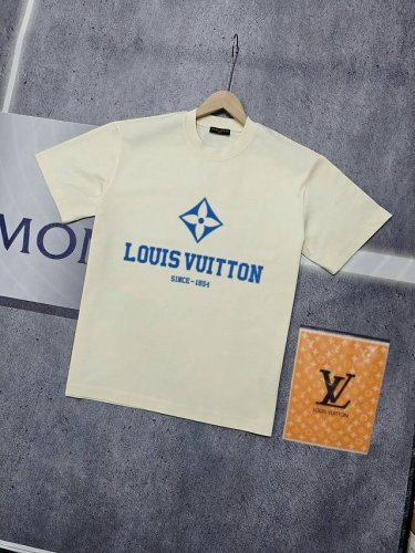 实拍 Nfc芯片感应 Louis Vuitton 路易威登 短袖T恤 Lv 25Ss新款字母图案印花短袖T恤 男女同款 面料：原版同步330克重双纱100%纯棉