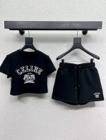 Ce*短款短袖上衣+短裤休闲套装百穿不厌的经典 复古又吸睛时髦！定制面料艺术感十足 上身更为高级！舒适感十足 高品质 两色 尺码Sml