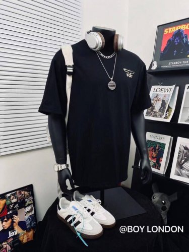 boy London25烫金大翅膀情侣短袖Tee男女同款 超高版本 经典图案设计 立体外凸印花 烫金大翅膀英文Logo吸睛有型！面料由品牌面料商直接供应 日本进